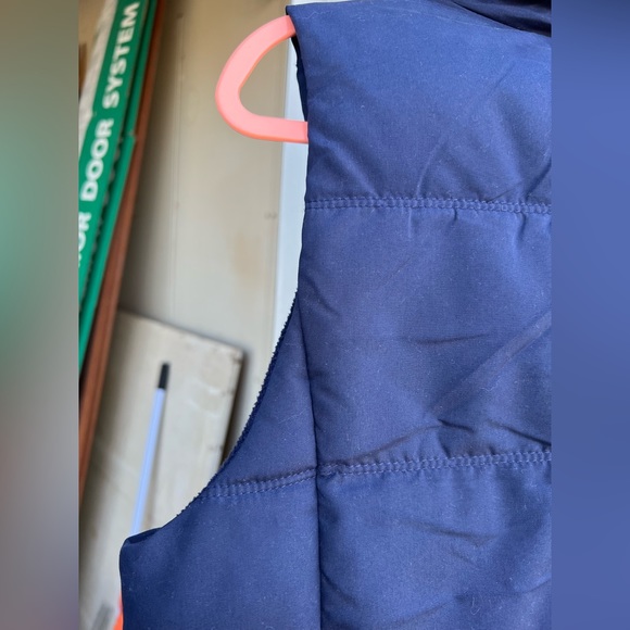 Puffer Vest - Picture 9 of 11